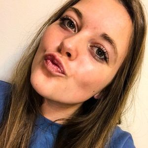 Meet your Posher, Isabel